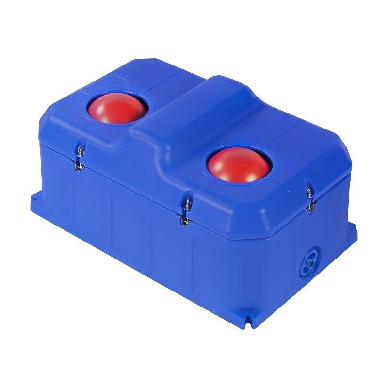 110*70*53 см/3,6*2,3*1,7 футов. Ширина водонагревателя для скота 70 см/2,3 фута. Прочный и подходящий для всех климатических условий